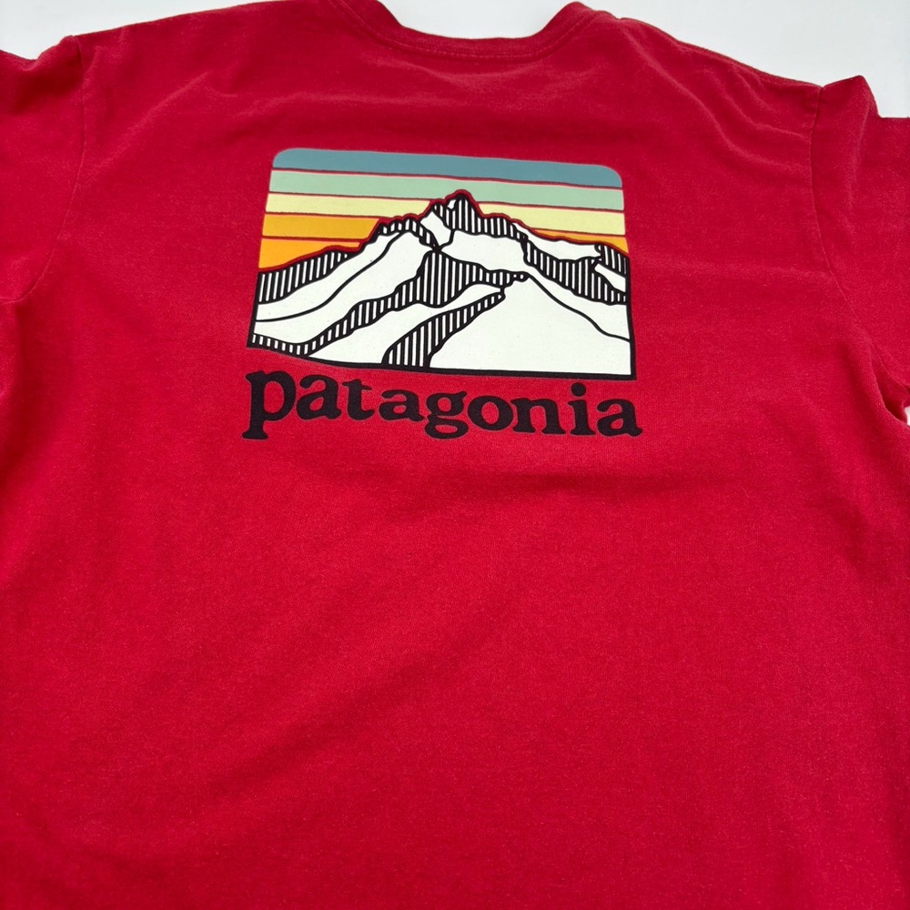 Patagonia Men’s S Fitz Roy Horizons Icon Responsibili-tee Tshirt Red with Pocket